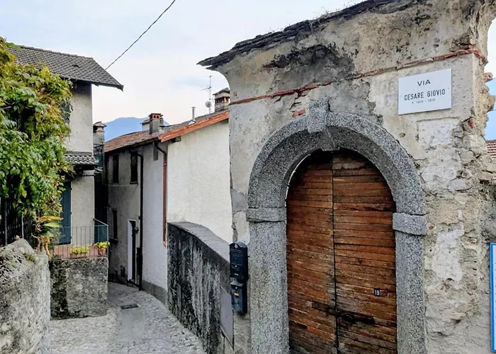 Casa Colore Intera Casa Nel Borgo Antico
